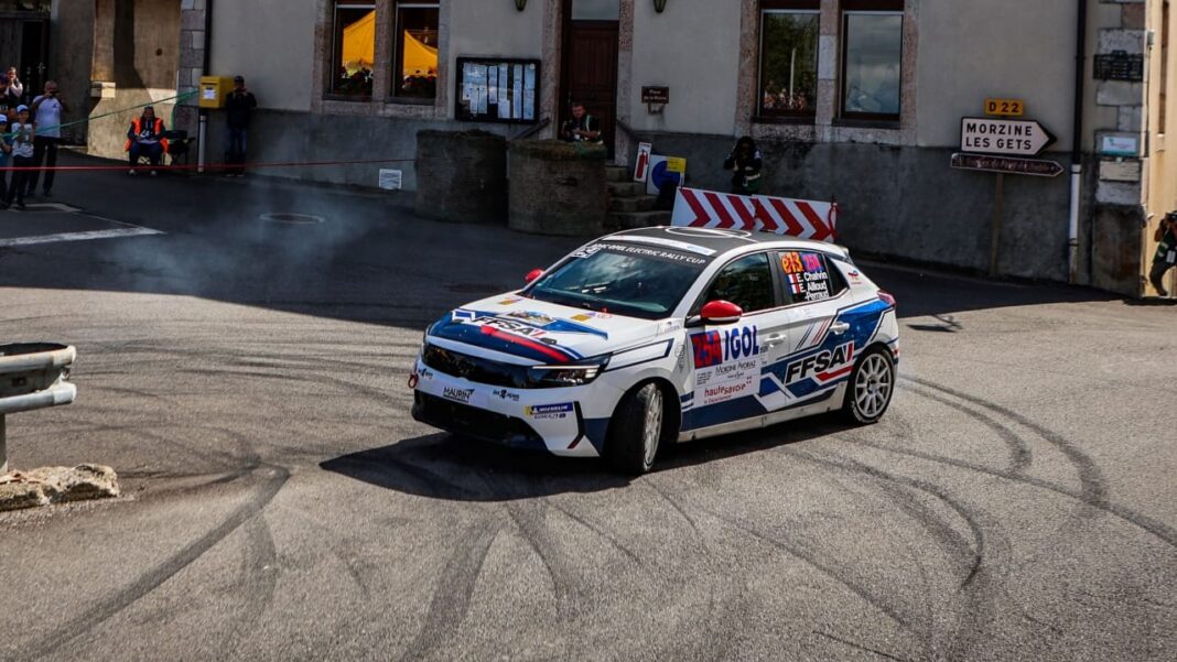 Pröglhöf reste favori malgré un week-end difficile dans l'ADAC Opel Rally Electric Cup